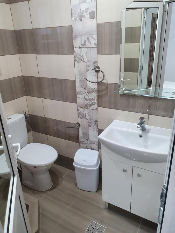 Отель Zapp House Костинешти Экстерьер фото