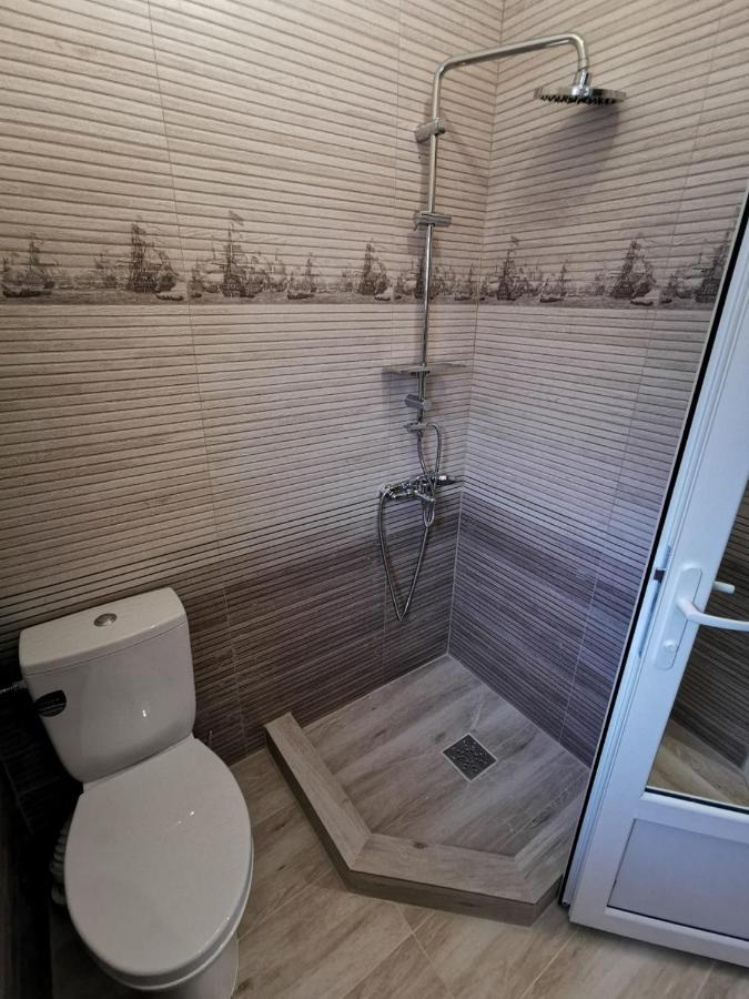 Отель Zapp House Костинешти Экстерьер фото